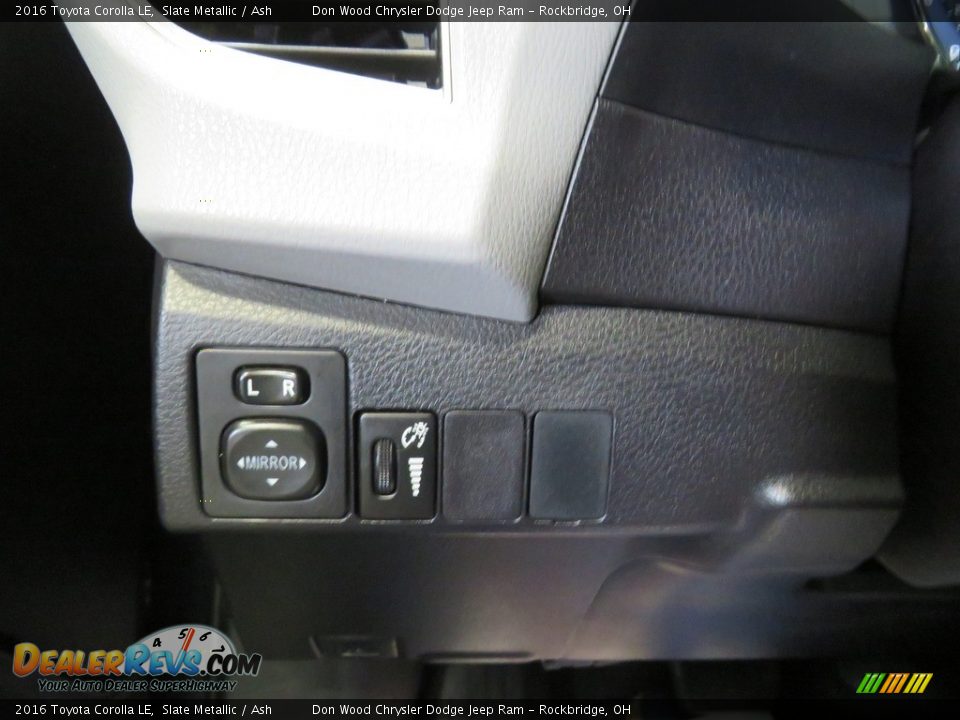 2016 Toyota Corolla LE Slate Metallic / Ash Photo #18
