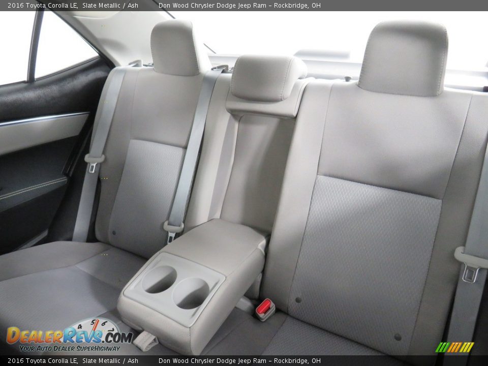 2016 Toyota Corolla LE Slate Metallic / Ash Photo #32