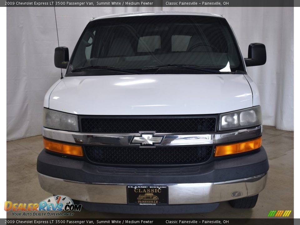 2009 Chevrolet Express LT 3500 Passenger Van Summit White / Medium Pewter Photo #4