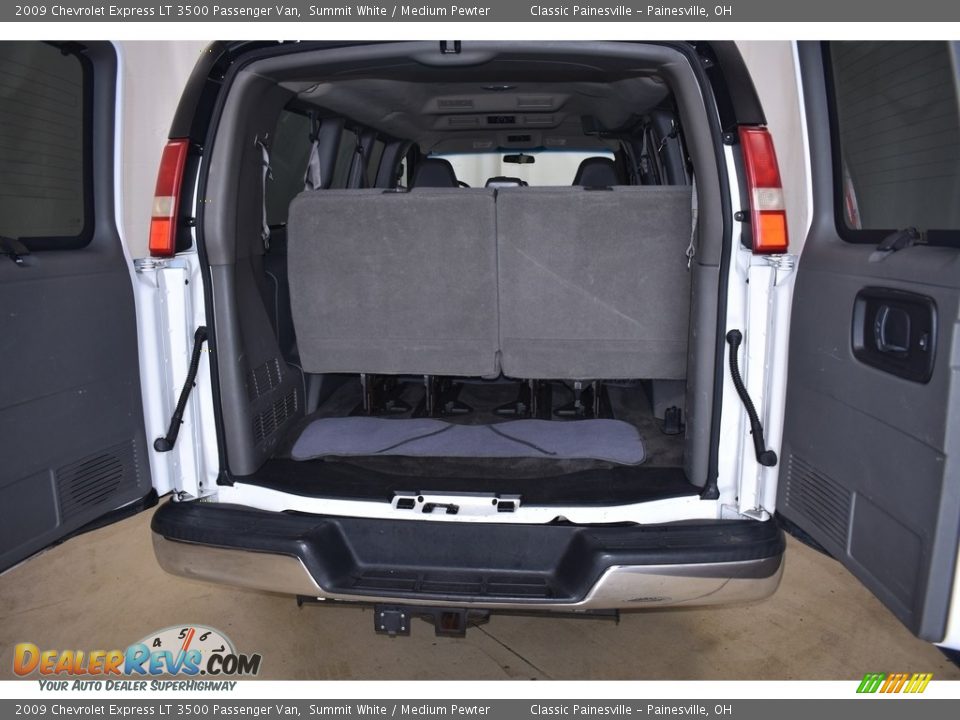 2009 Chevrolet Express LT 3500 Passenger Van Summit White / Medium Pewter Photo #10