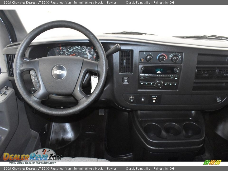 2009 Chevrolet Express LT 3500 Passenger Van Summit White / Medium Pewter Photo #13