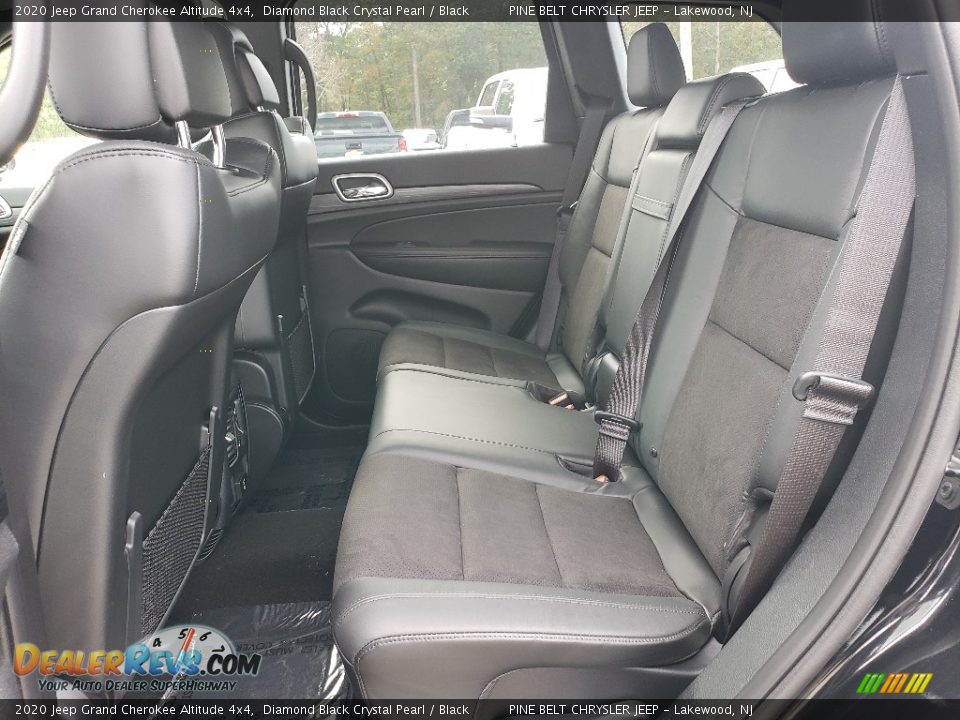 2020 Jeep Grand Cherokee Altitude 4x4 Diamond Black Crystal Pearl / Black Photo #6