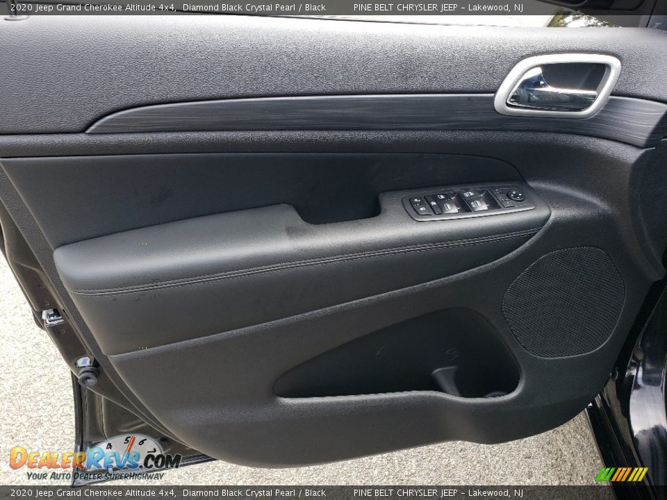 2020 Jeep Grand Cherokee Altitude 4x4 Diamond Black Crystal Pearl / Black Photo #8