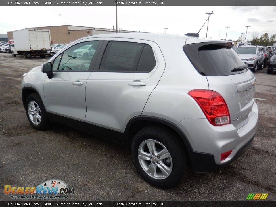 2019 Chevrolet Trax LS AWD Silver Ice Metallic / Jet Black Photo #5