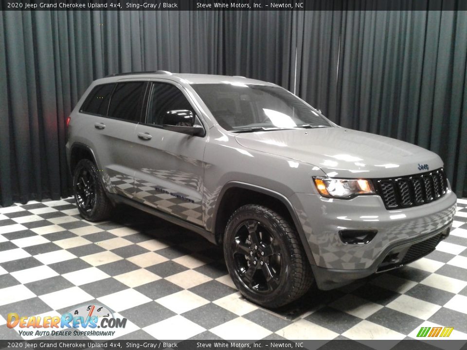 2020 Jeep Grand Cherokee Upland 4x4 Sting-Gray / Black Photo #4