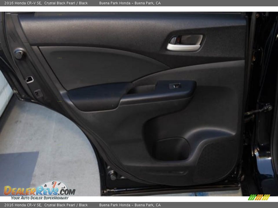 2016 Honda CR-V SE Crystal Black Pearl / Black Photo #28