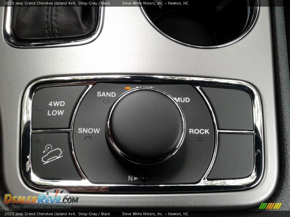 2020 Jeep Grand Cherokee Upland 4x4 Sting-Gray / Black Photo #30