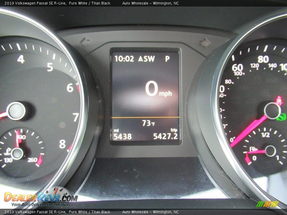 2019 Volkswagen Passat SE R-Line Pure White / Titan Black Photo #15
