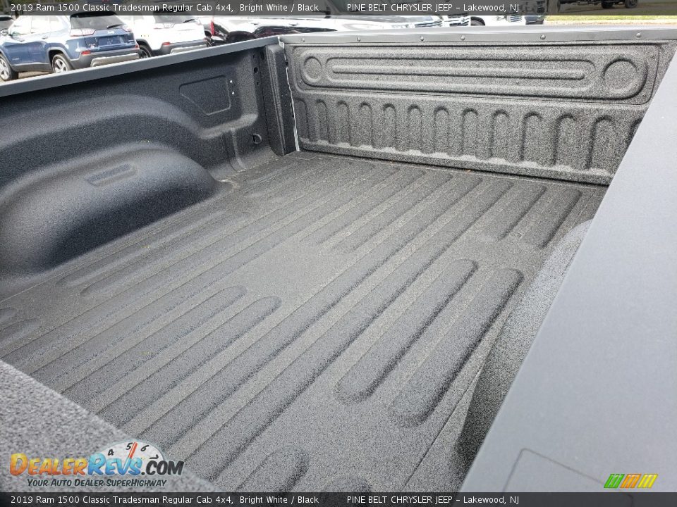 2019 Ram 1500 Classic Tradesman Regular Cab 4x4 Bright White / Black Photo #6