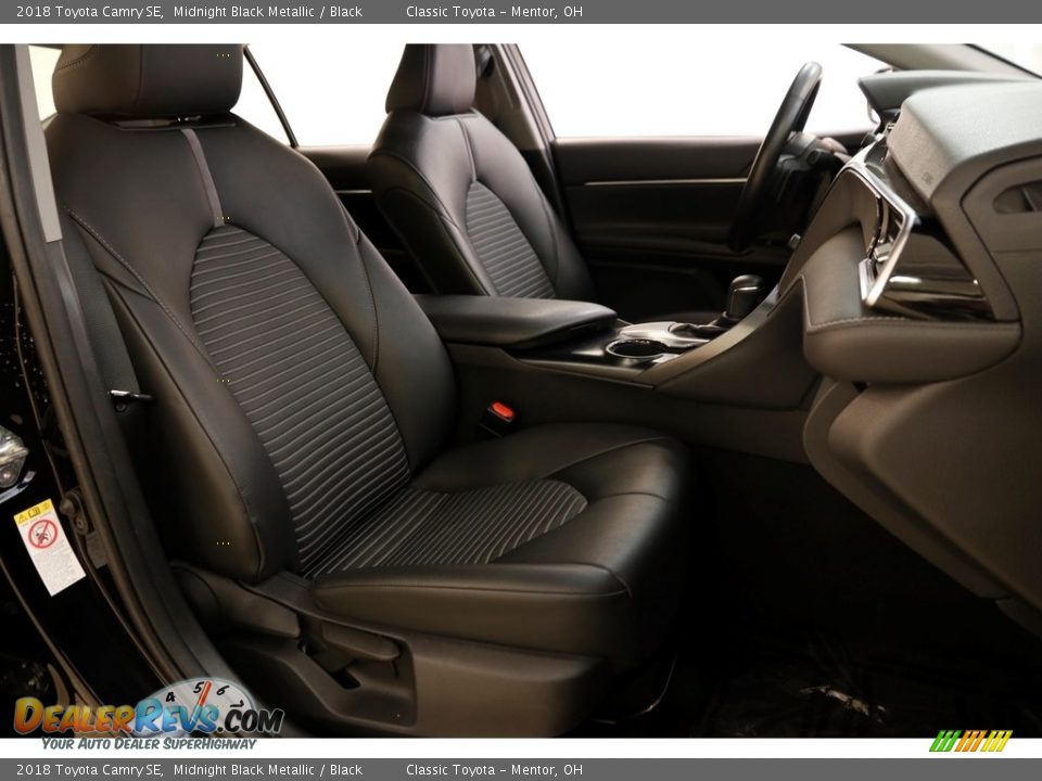 2018 Toyota Camry SE Midnight Black Metallic / Black Photo #12