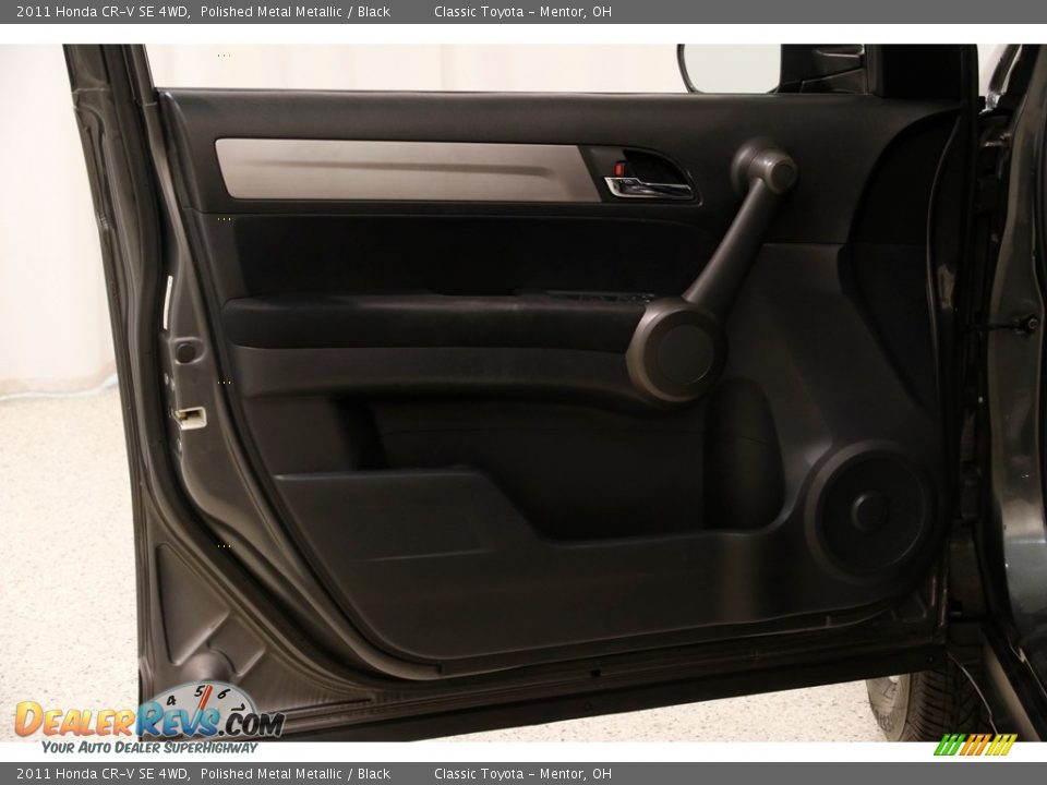 2011 Honda CR-V SE 4WD Polished Metal Metallic / Black Photo #4