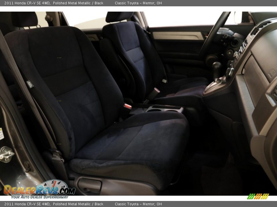 2011 Honda CR-V SE 4WD Polished Metal Metallic / Black Photo #11