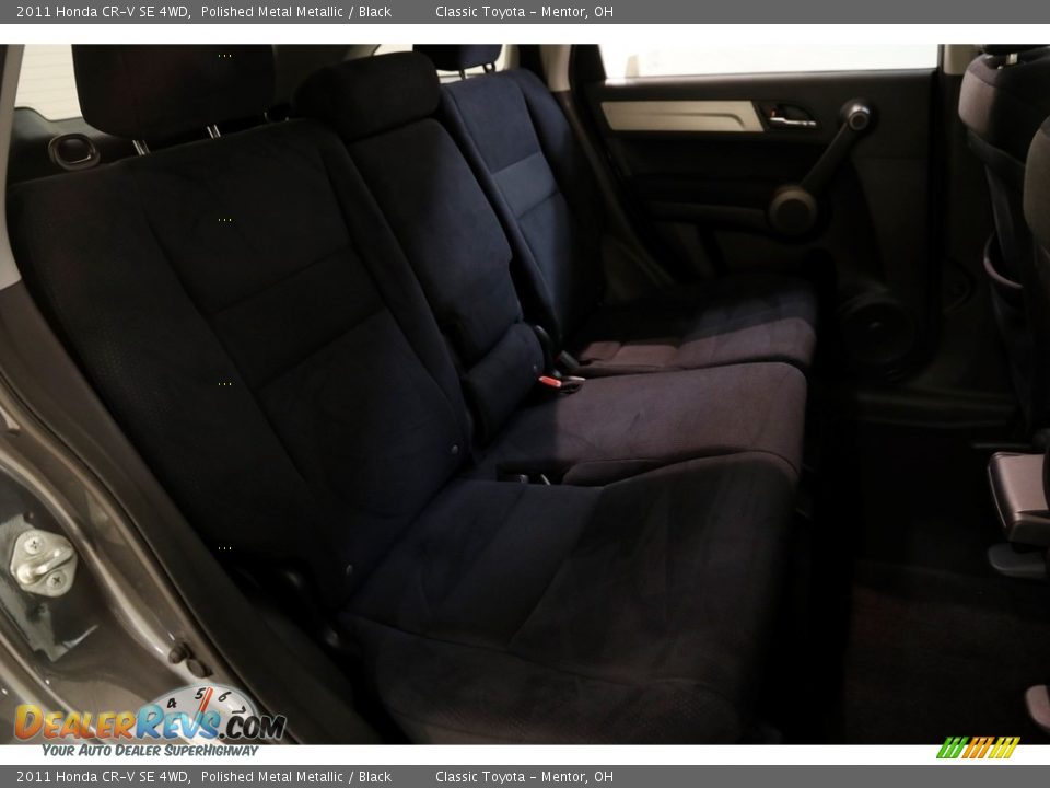 2011 Honda CR-V SE 4WD Polished Metal Metallic / Black Photo #12