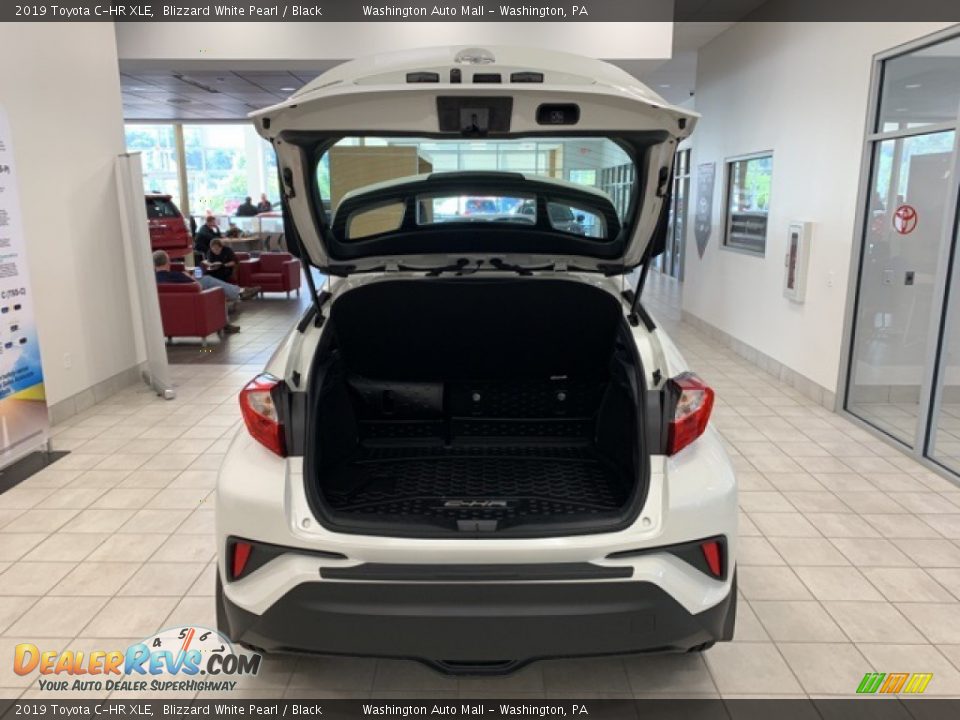 2019 Toyota C-HR XLE Blizzard White Pearl / Black Photo #18