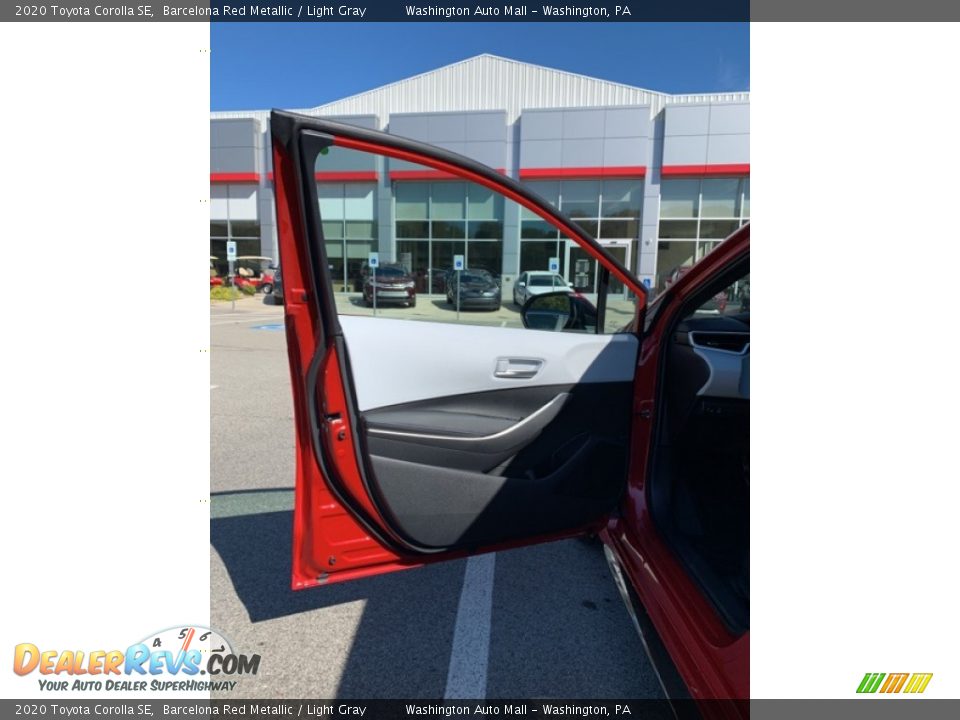 2020 Toyota Corolla SE Barcelona Red Metallic / Light Gray Photo #7