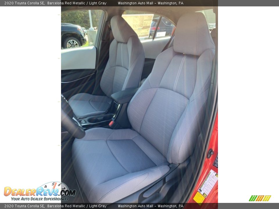 Front Seat of 2020 Toyota Corolla SE Photo #11