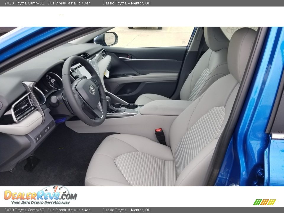 Ash Interior - 2020 Toyota Camry SE Photo #2