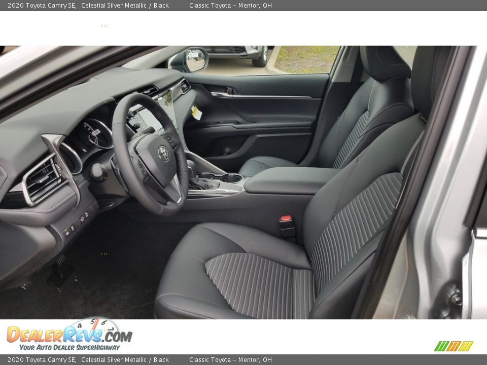 2020 Toyota Camry SE Celestial Silver Metallic / Black Photo #2