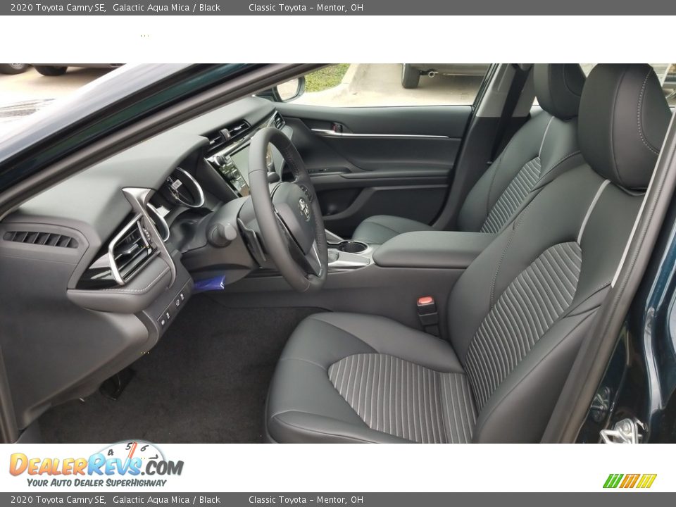 Front Seat of 2020 Toyota Camry SE Photo #2