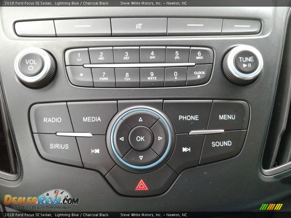 2018 Ford Focus SE Sedan Lightning Blue / Charcoal Black Photo #23