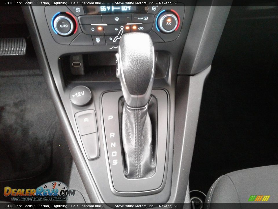 2018 Ford Focus SE Sedan Lightning Blue / Charcoal Black Photo #25