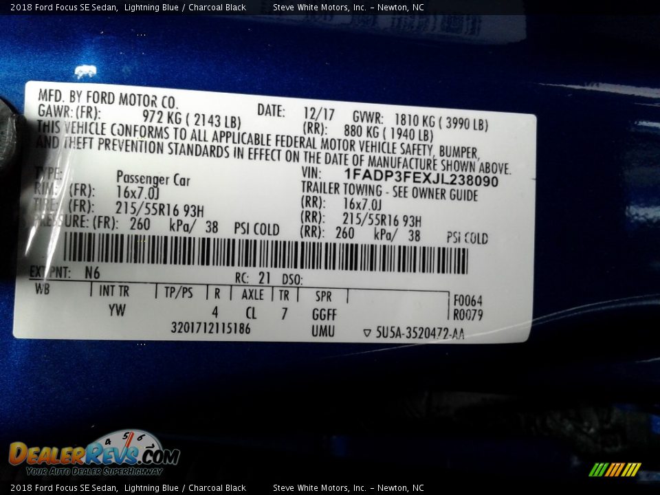 2018 Ford Focus SE Sedan Lightning Blue / Charcoal Black Photo #29