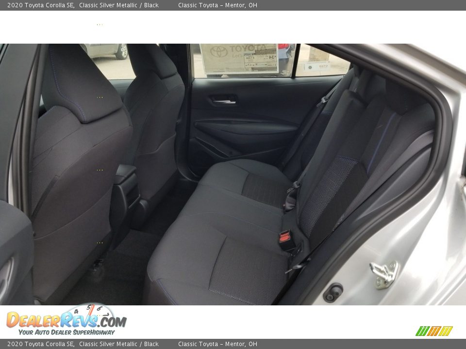 2020 Toyota Corolla SE Classic Silver Metallic / Black Photo #3