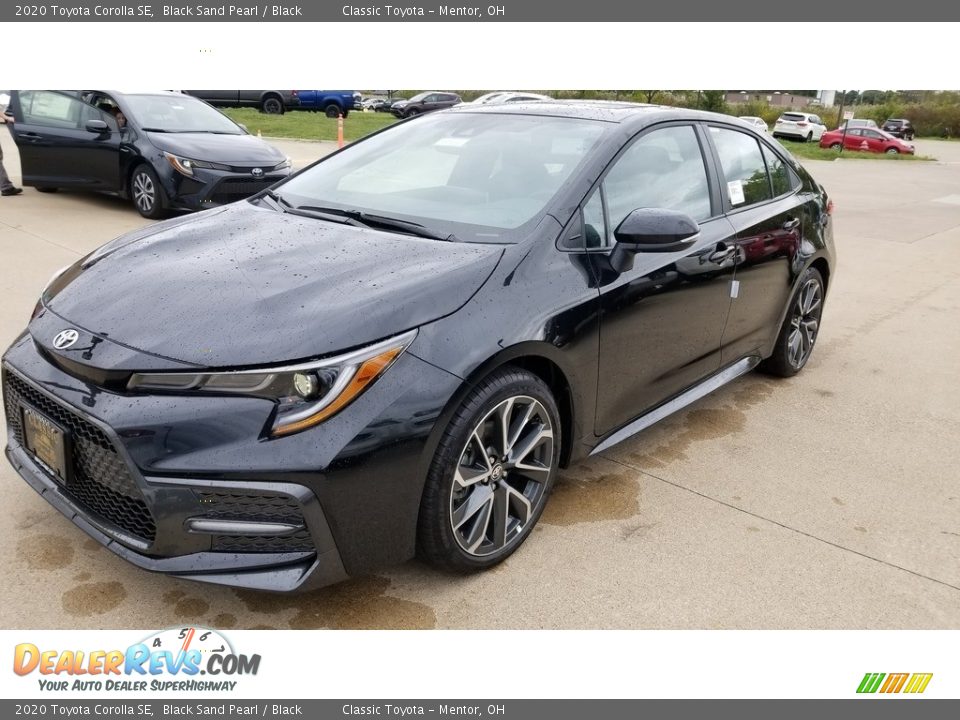 2020 Toyota Corolla SE Black Sand Pearl / Black Photo #1