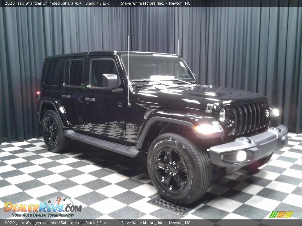 2020 Jeep Wrangler Unlimited Sahara 4x4 Black / Black Photo #4