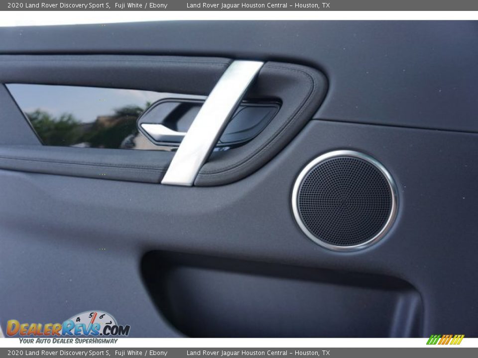 Door Panel of 2020 Land Rover Discovery Sport S Photo #18