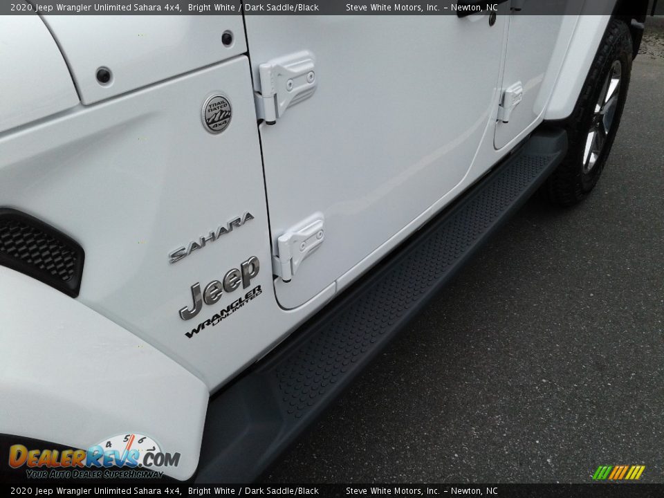 2020 Jeep Wrangler Unlimited Sahara 4x4 Bright White / Dark Saddle/Black Photo #29