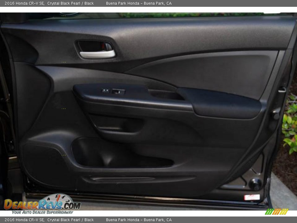 2016 Honda CR-V SE Crystal Black Pearl / Black Photo #30