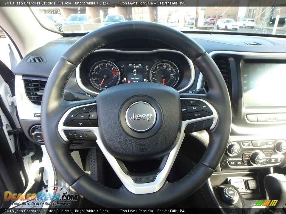 2018 Jeep Cherokee Latitude Plus 4x4 Bright White / Black Photo #17