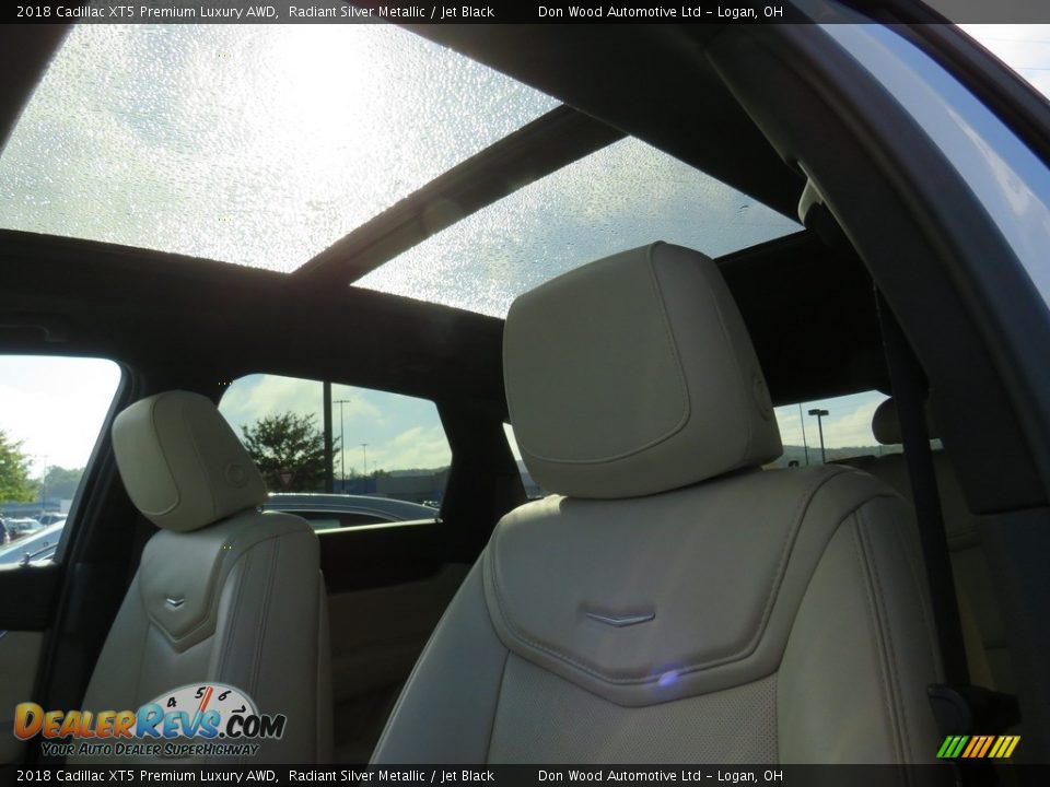 2018 Cadillac XT5 Premium Luxury AWD Radiant Silver Metallic / Jet Black Photo #2