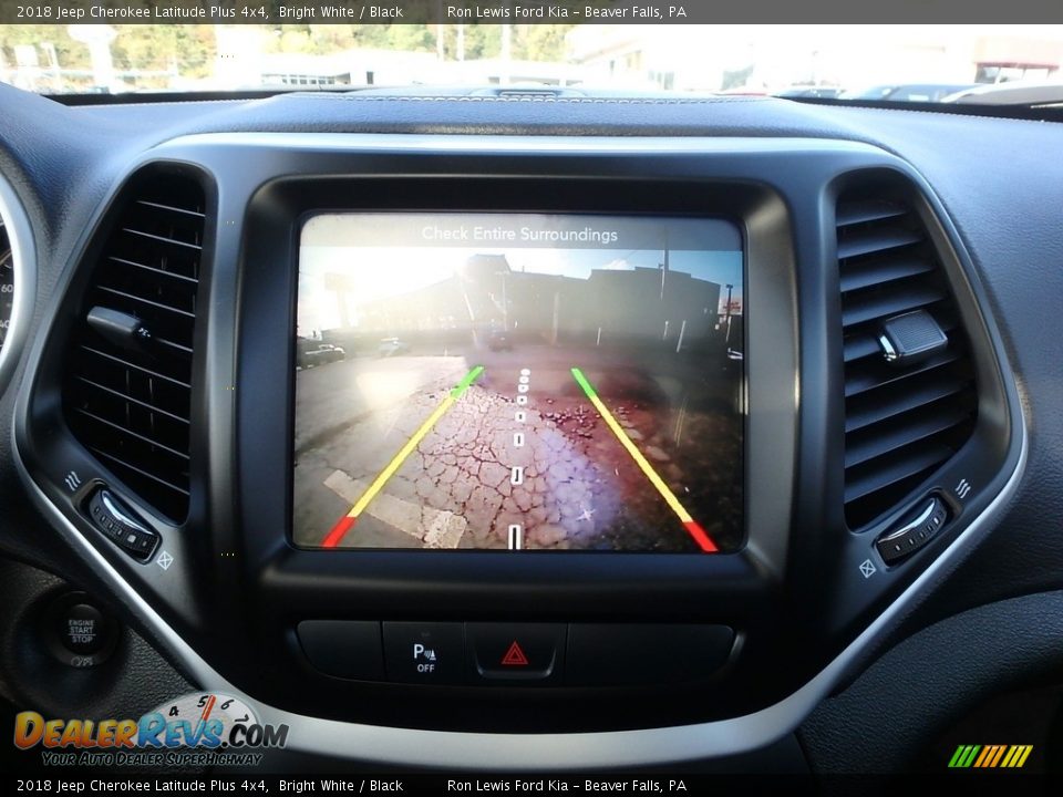 2018 Jeep Cherokee Latitude Plus 4x4 Bright White / Black Photo #19