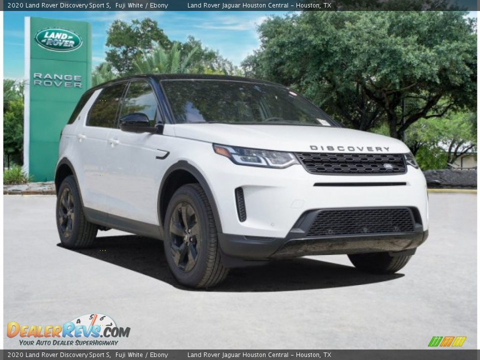 Front 3/4 View of 2020 Land Rover Discovery Sport S Photo #2