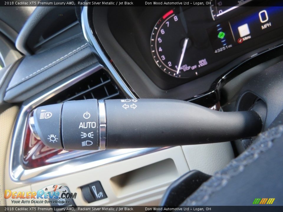 2018 Cadillac XT5 Premium Luxury AWD Radiant Silver Metallic / Jet Black Photo #26