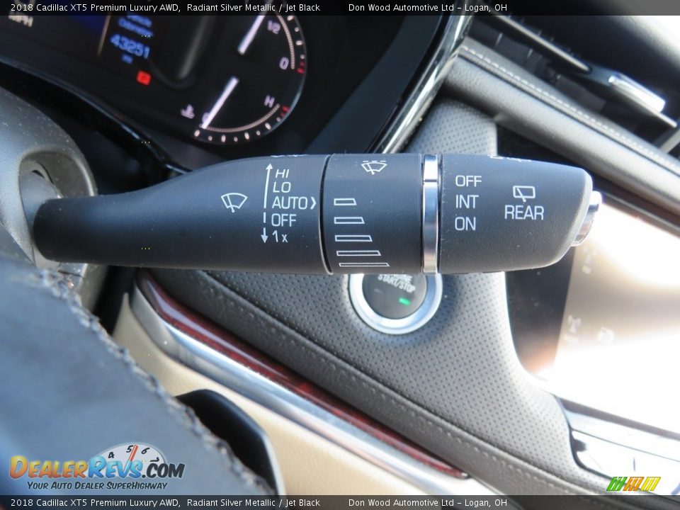 2018 Cadillac XT5 Premium Luxury AWD Radiant Silver Metallic / Jet Black Photo #31