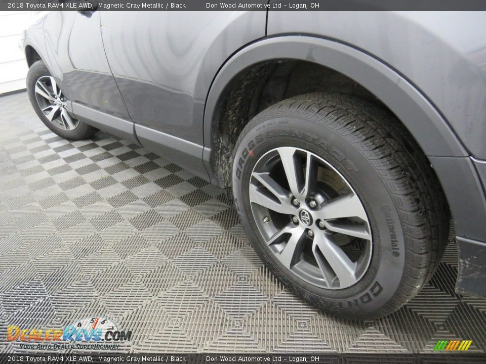 2018 Toyota RAV4 XLE AWD Magnetic Gray Metallic / Black Photo #11