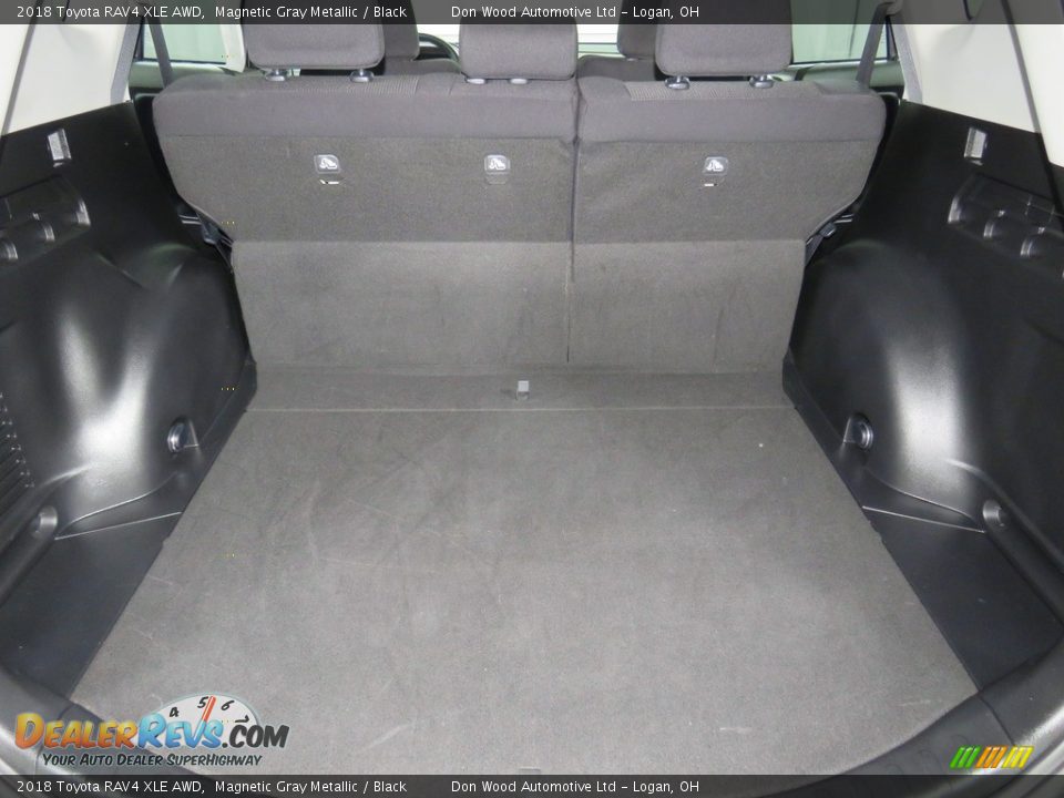 2018 Toyota RAV4 XLE AWD Magnetic Gray Metallic / Black Photo #15