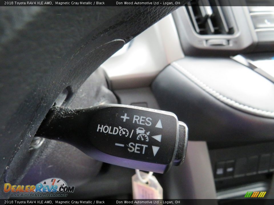 2018 Toyota RAV4 XLE AWD Magnetic Gray Metallic / Black Photo #25