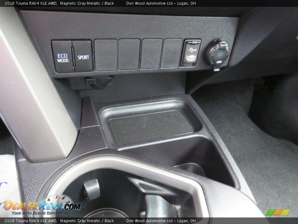 2018 Toyota RAV4 XLE AWD Magnetic Gray Metallic / Black Photo #29