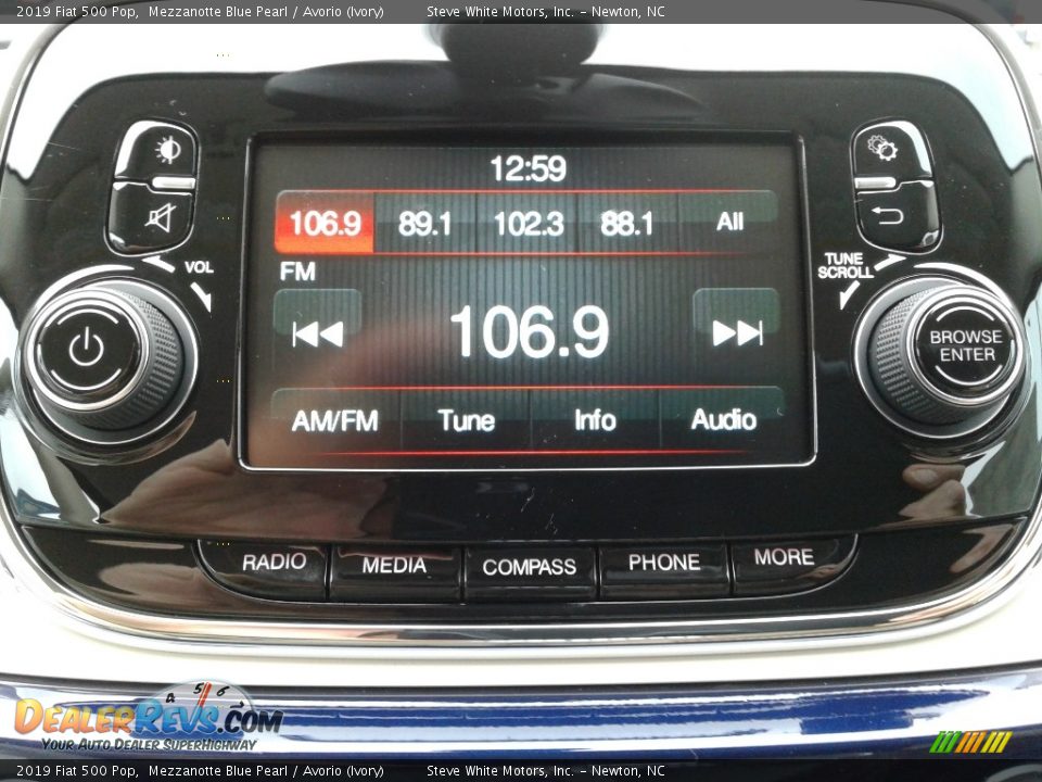 Audio System of 2019 Fiat 500 Pop Photo #20