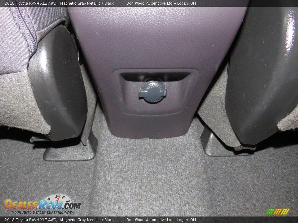2018 Toyota RAV4 XLE AWD Magnetic Gray Metallic / Black Photo #36