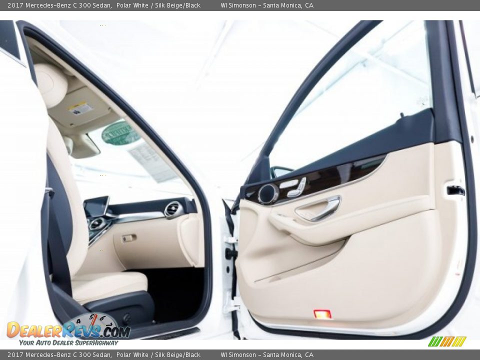 2017 Mercedes-Benz C 300 Sedan Polar White / Silk Beige/Black Photo #32