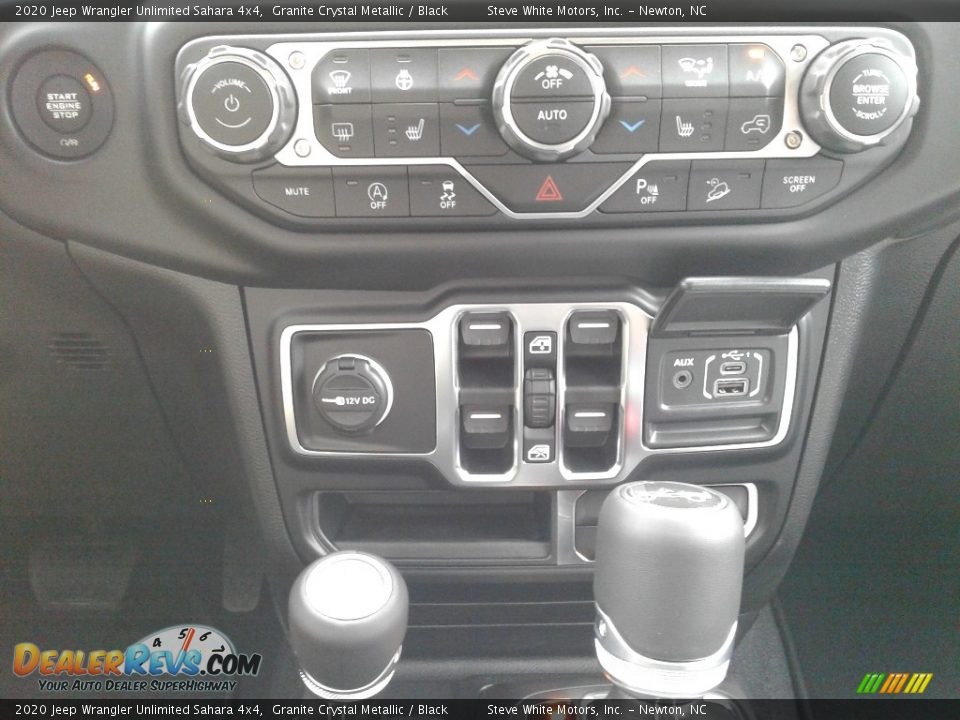 2020 Jeep Wrangler Unlimited Sahara 4x4 Granite Crystal Metallic / Black Photo #25