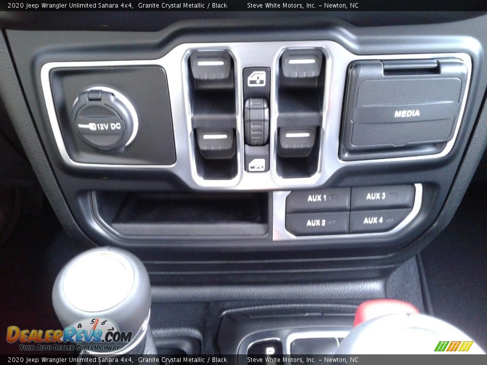 2020 Jeep Wrangler Unlimited Sahara 4x4 Granite Crystal Metallic / Black Photo #26