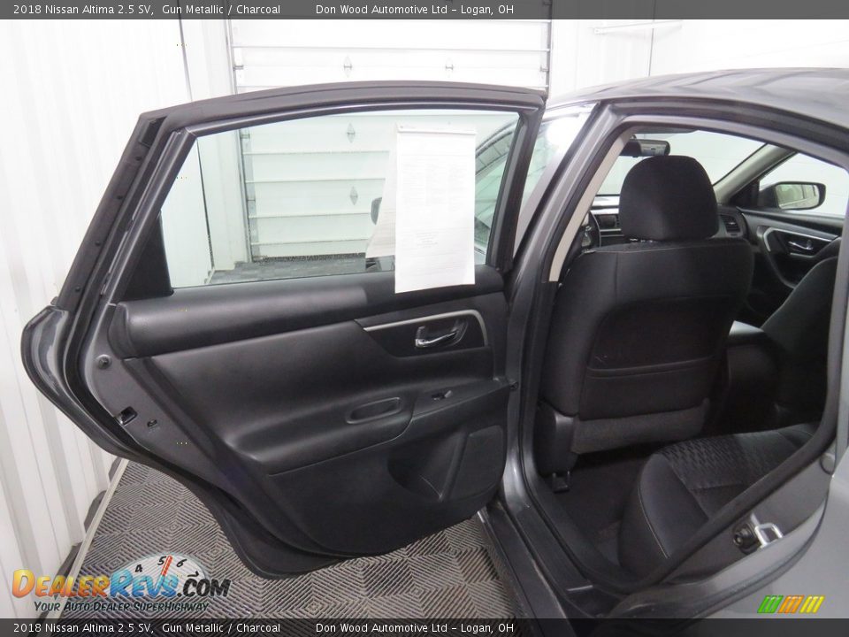 2018 Nissan Altima 2.5 SV Gun Metallic / Charcoal Photo #31
