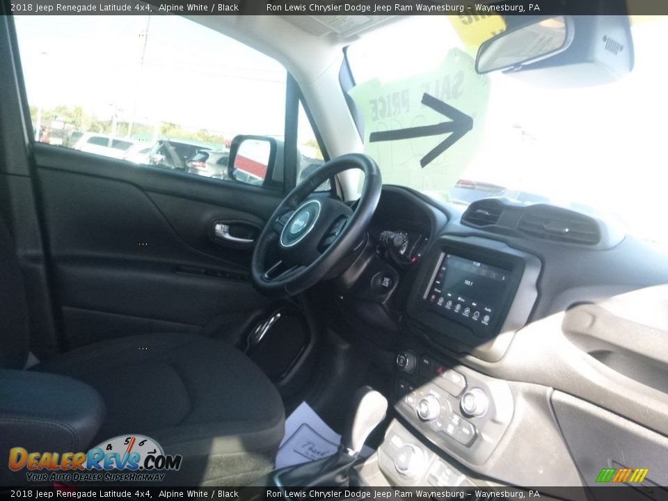 2018 Jeep Renegade Latitude 4x4 Alpine White / Black Photo #11