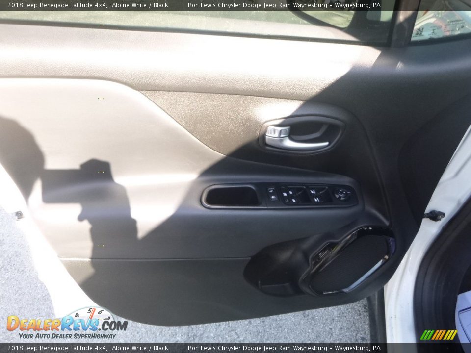 2018 Jeep Renegade Latitude 4x4 Alpine White / Black Photo #14